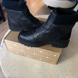 Zodiac Black Leather Boots